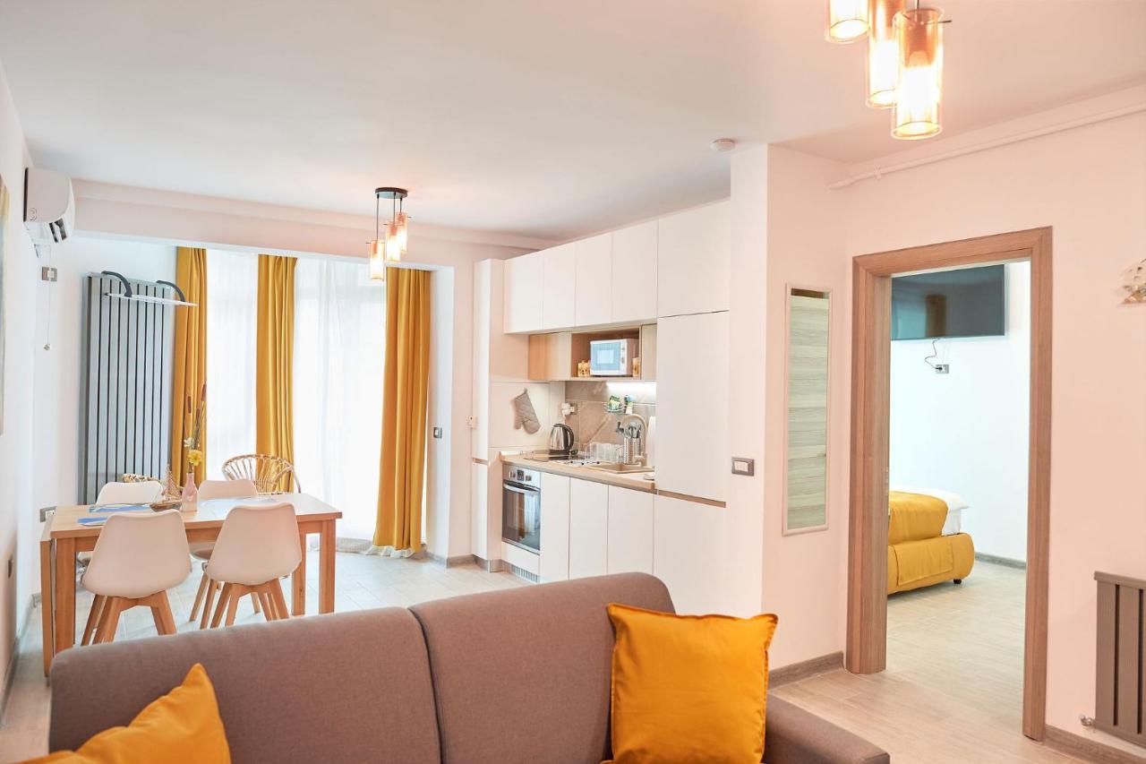Opal Luxury Apartment 92 Spa N Pool Beach Resort Năvodari المظهر الخارجي الصورة